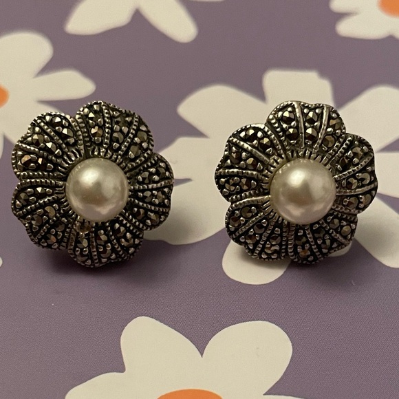 Vintage Flower Marcasite Faux Pearl Silver Stud Earrings - Picture 1 of 5